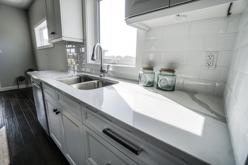 marble worktop in white kitchen